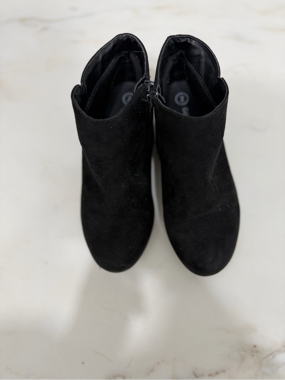 Cat & Jack Girls Black Ankle Booties – Size 2